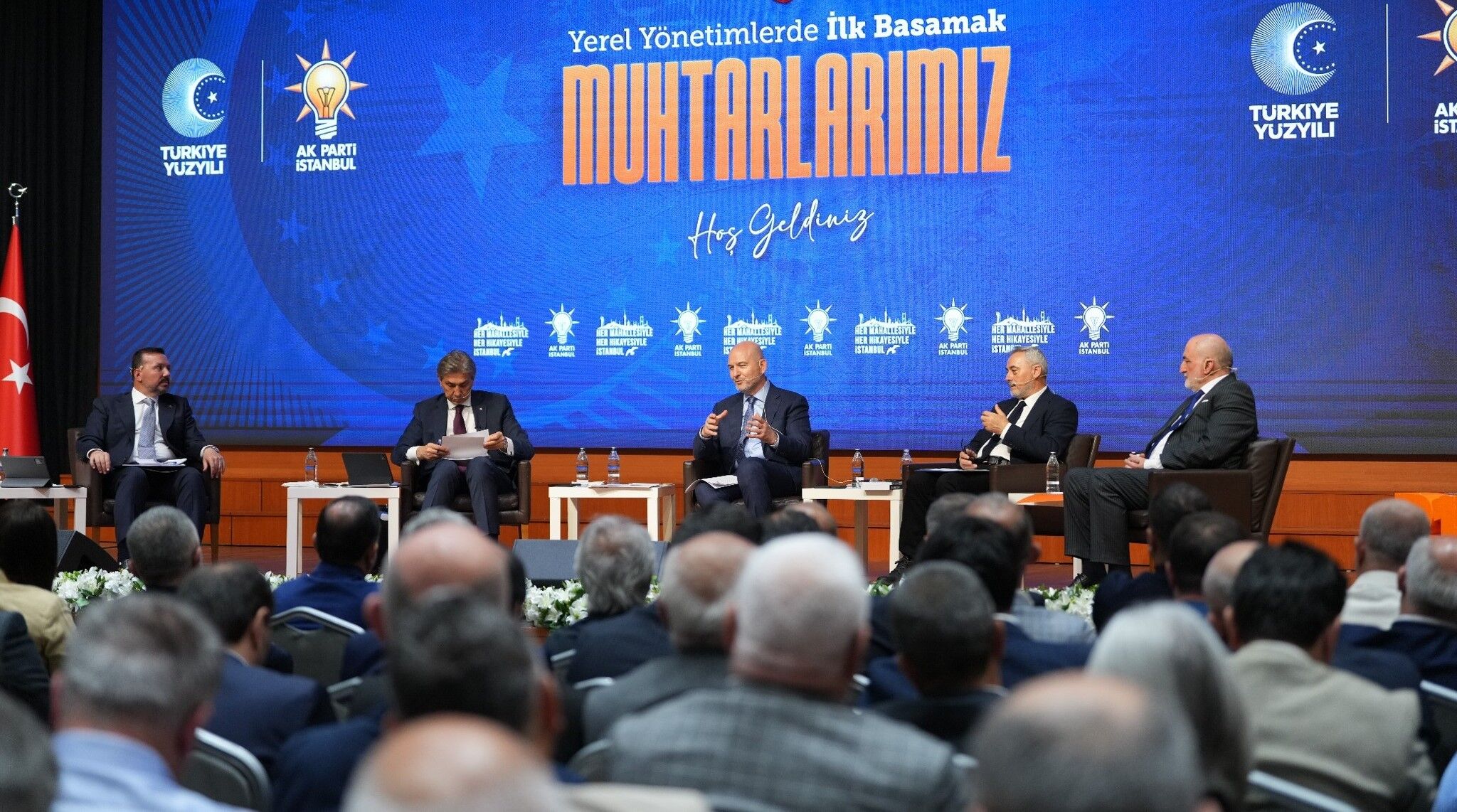 Ak Parti İstanbul İl Başkanlığı Muhtarlarla Buluştu