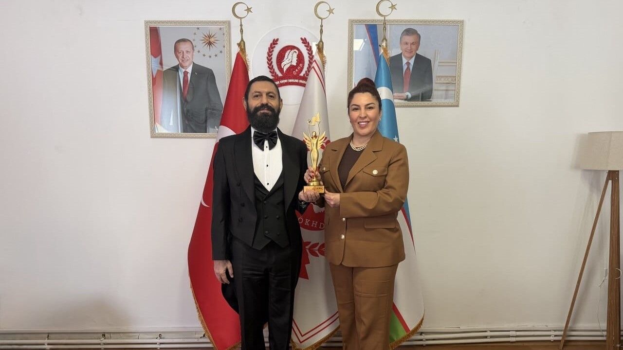 “Kadın Ve Barış Ödülü” Akif Manaf’ın