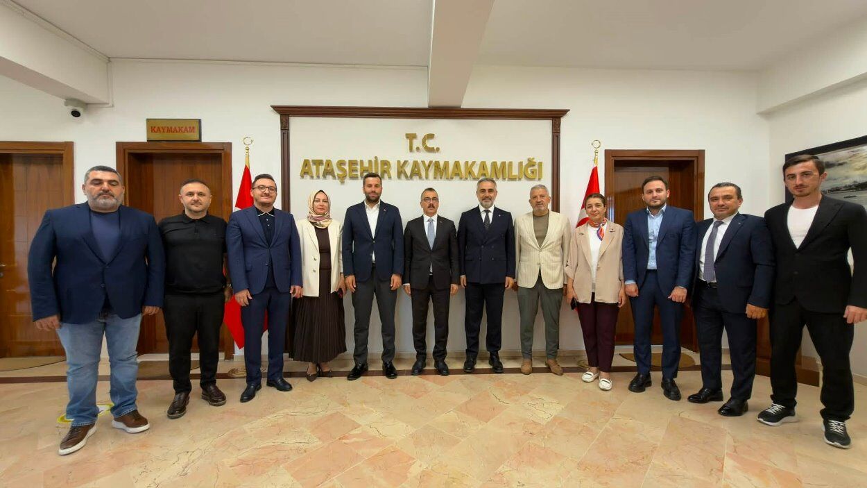 Ak Parti Ataşehirden Ataşehir Kaymakamı Eren Arslan'a Hayırlı Olsun Ziyareti,1