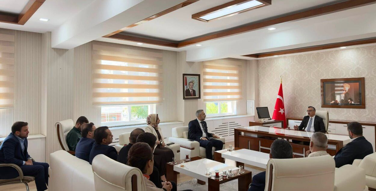 Ak Parti Ataşehirden Ataşehir Kaymakamı Eren Arslan'a Hayırlı Olsun Ziyareti,2