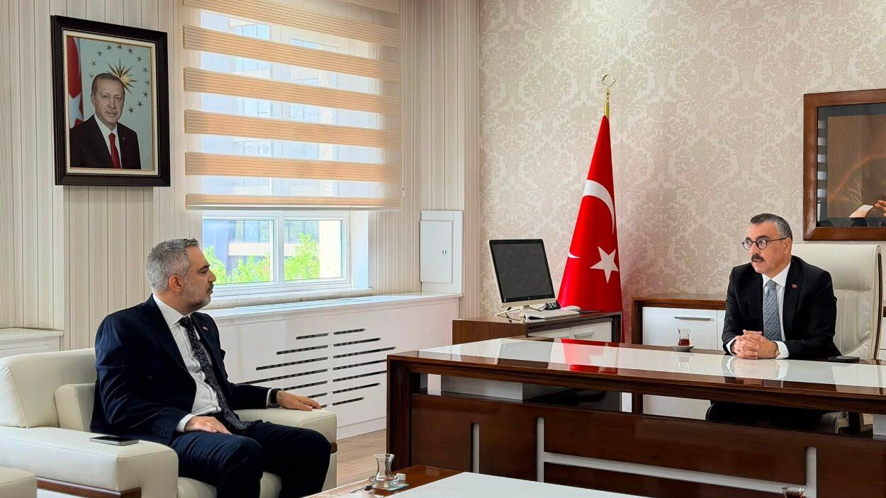 Ak Parti Ataşehirden Ataşehir Kaymakamı Eren Arslan'a Hayırlı Olsun Ziyareti,3