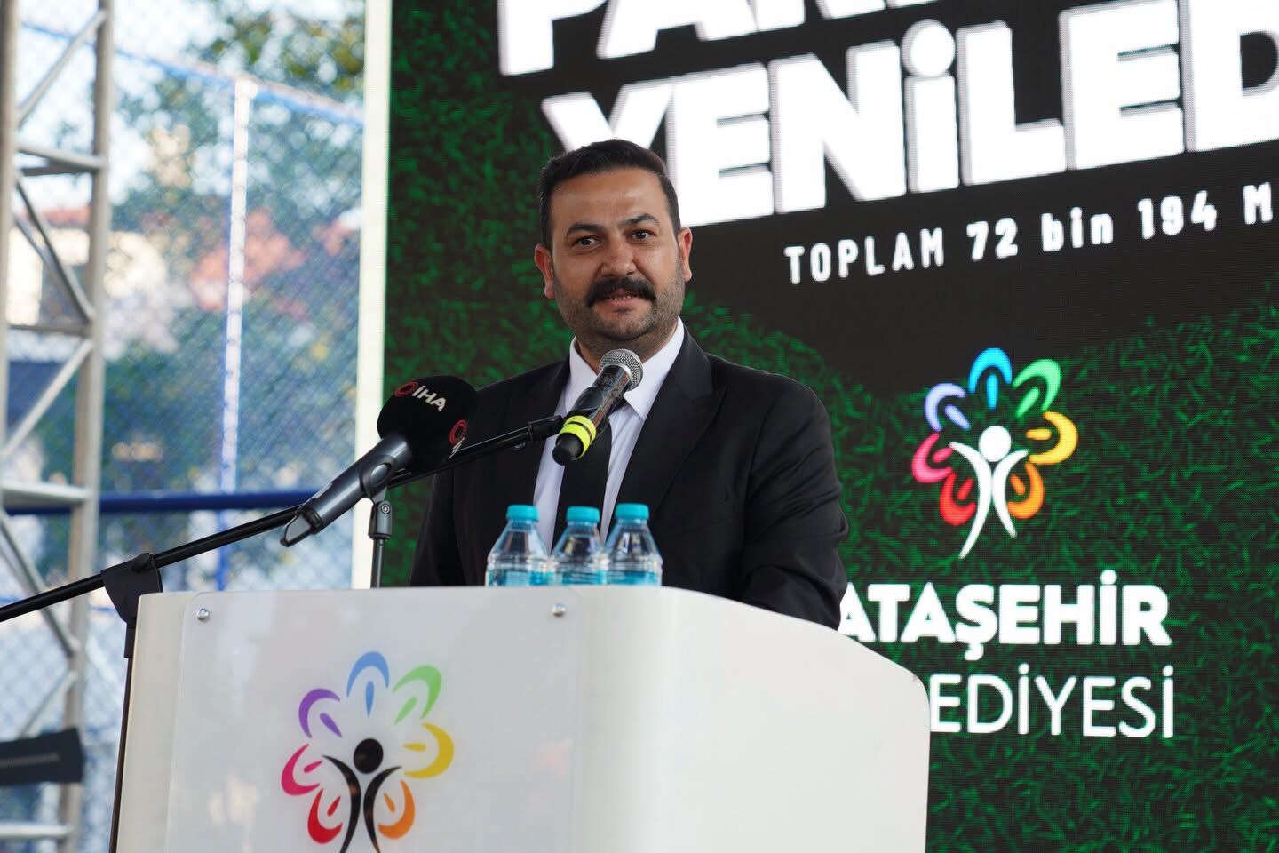 Ataşehi̇r’de Yeni̇lenen 30 Parkin Açilişi Yapildi.7