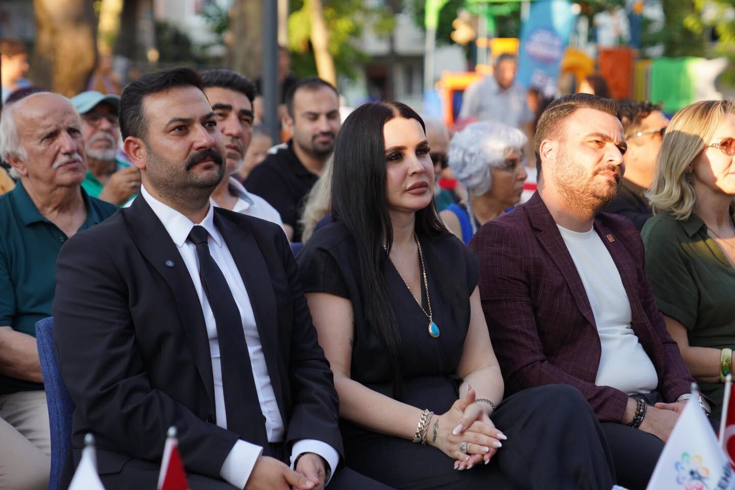 Ataşehi̇r’de Yeni̇lenen 30 Parkin Açilişi Yapildi.8