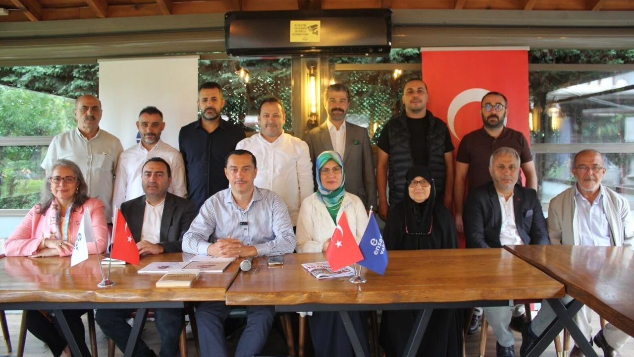 Ensar Vakfı Ataşehir Şubesi, Eğitim Ve İnsani Yardım Çalışmalarını Basınla Paylaştı (4)