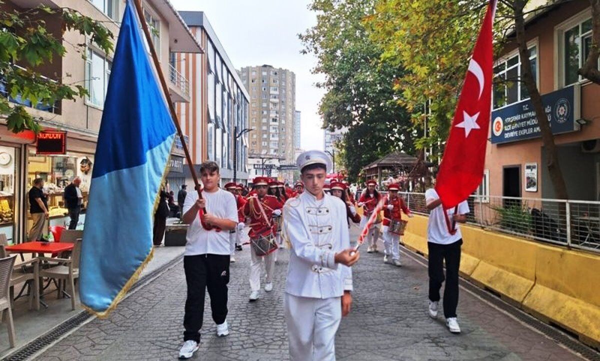 19 Eylül Gaziler Gününde Ataşehir Prestij Caddesi’nde Coşkulu Yürüyüş,4