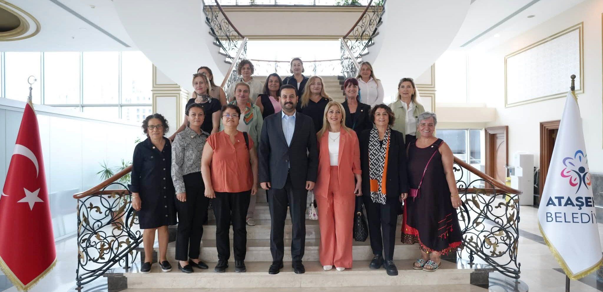 Yeni Parti Ataşehir Kadın Kolları Başkanlığı
