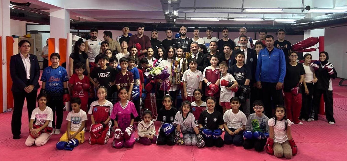 Ak Parti Ataşehir Meclis Üyesi Sinan Emrah Yıldırım’dan Dünya Şampiyonu Kick Boksçulara Anlamlı Ziyaret,3