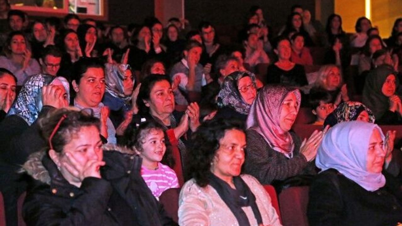 1 Aralık Engelliler Günü Ataşehir'de Kutlandı