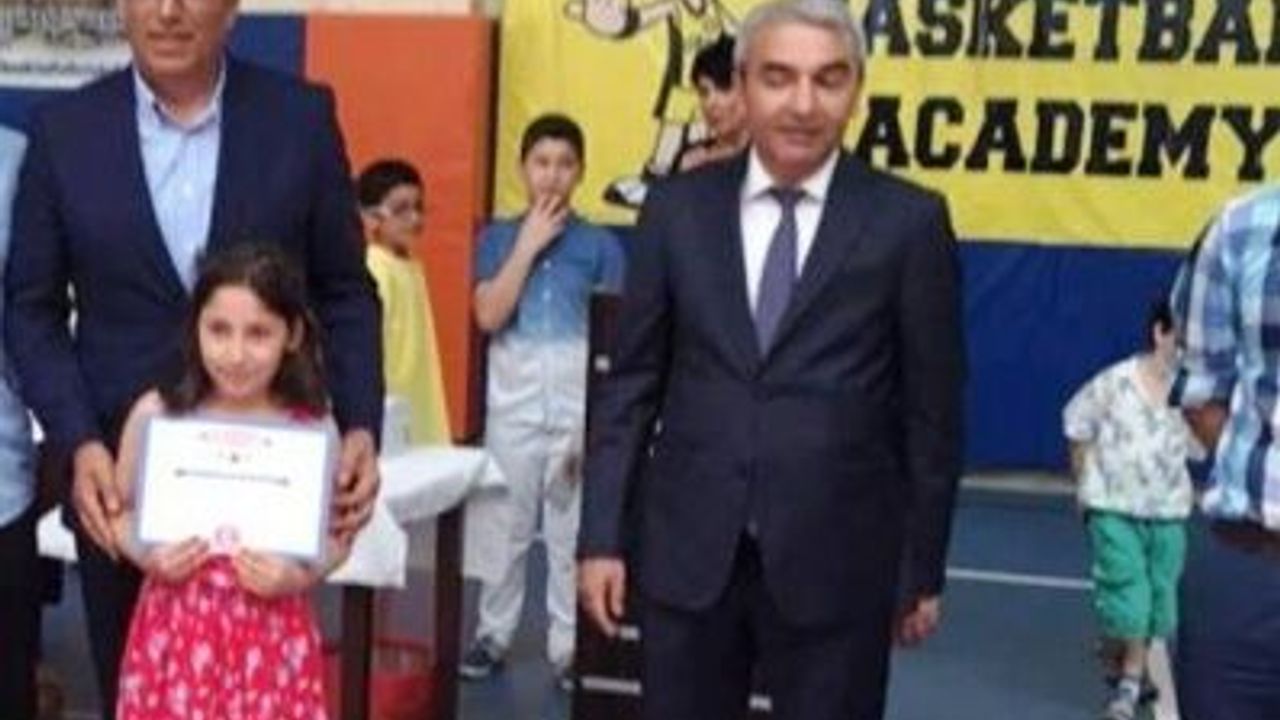 AtaşehirAli Fuat Cebesoy İ.Ö.Okulu  Karne Dağıtım Töreni 2016