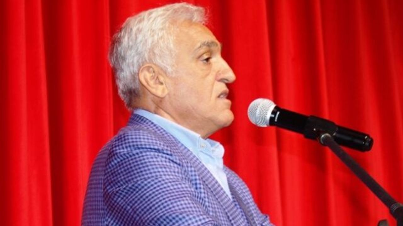 ATAŞEHİR’DE BİNLERCE ÇOCUK SANAT VE SPOR OKULLARINA KATILDI