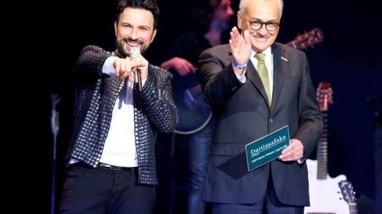 Tarkan, Darüşşafaka Eğitim Kurumları Destek Konseri, Volkswagen Arena, 2017