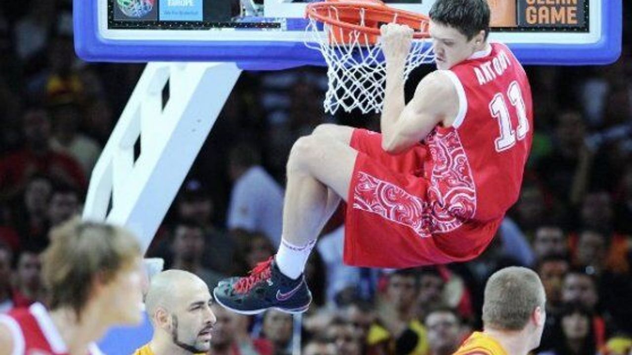 FIBA, Rusya'yı tüm uluslararası turnuvalardan men etti