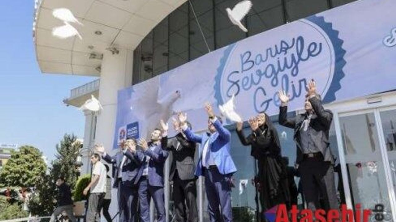 Maltepe'de Beyaz güvercinler barış için kanat çırptı