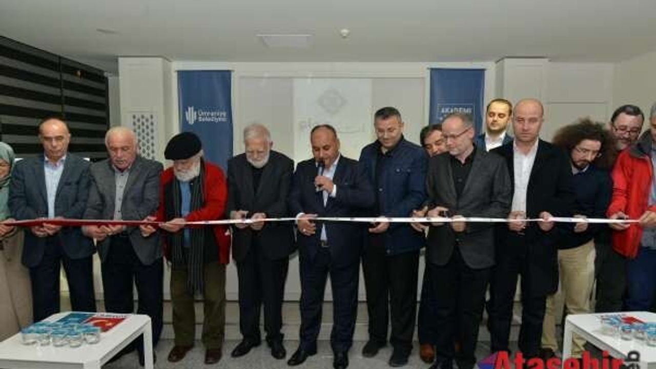 “ÖZGÜN HAT SERGİSİ” ÜMRANİYE KÜLTÜR VE SANAT MERKEZİ’NDE AÇILDI