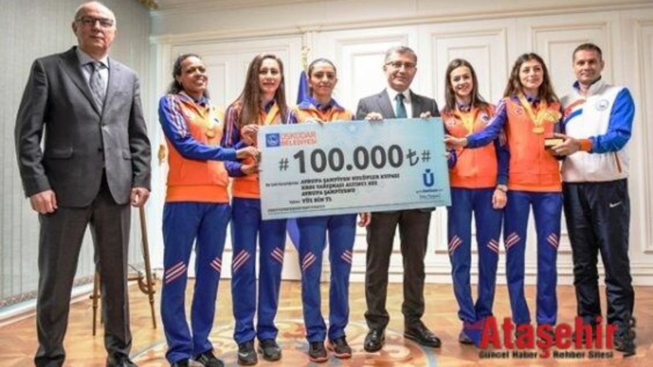 ÜSKÜDAR BELEDİYESİ’NDEN ŞAMPİYON ATLETLERE BÜYÜK ÖDÜL
