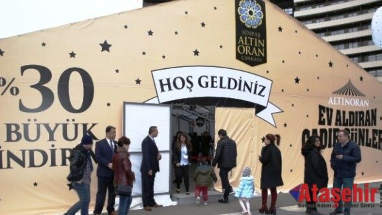 ANKARALILAR EV ALMAK İÇİN İNDİRİM ÇADIRINA AKIN ETTİ