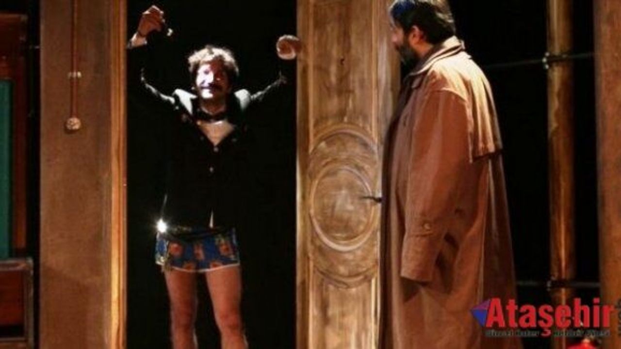 “DasDas”ta Tiyatro ve Müzik Rüzgarı Esmeye Devam Ediyor