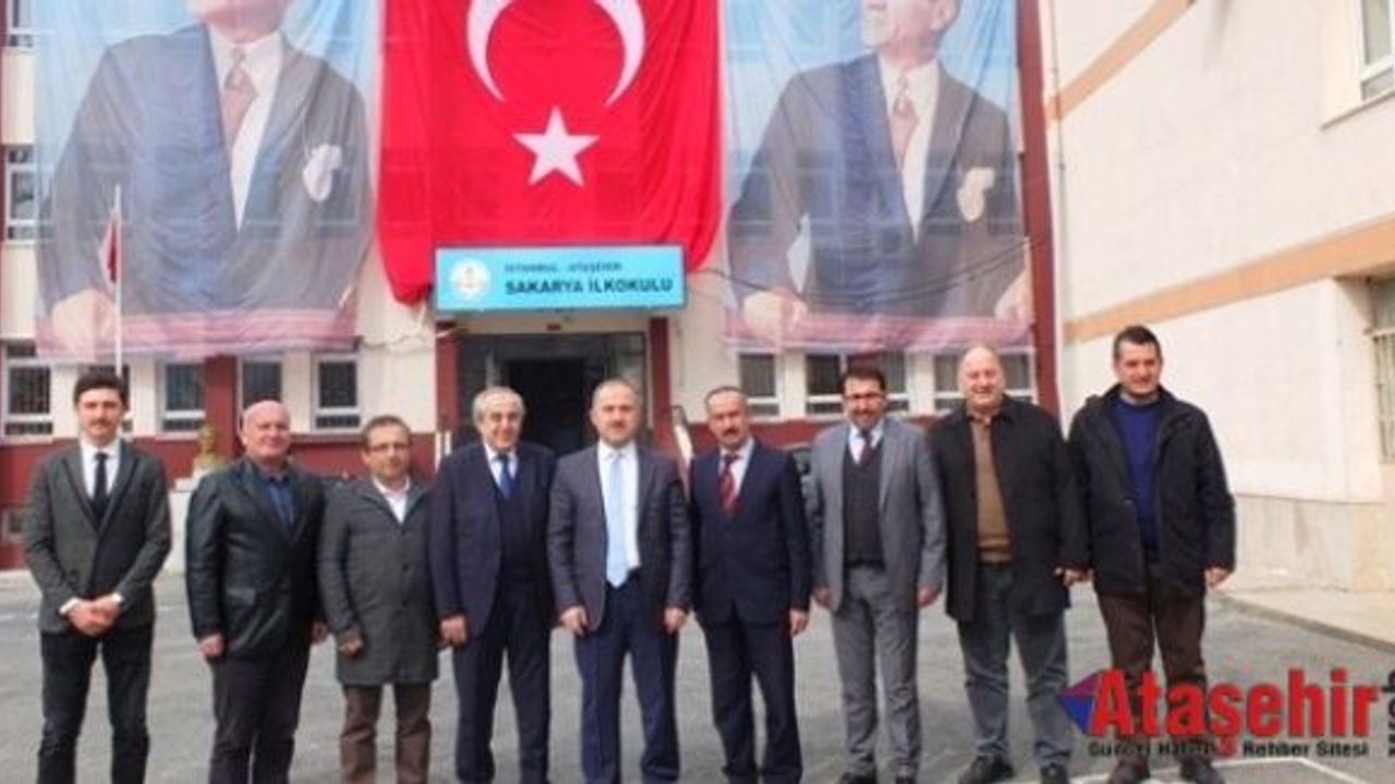ATAŞEHİR'DE OKURYAZARLIK SEFERBERLİĞİ YENİSAHRA'DAN BAŞLADI