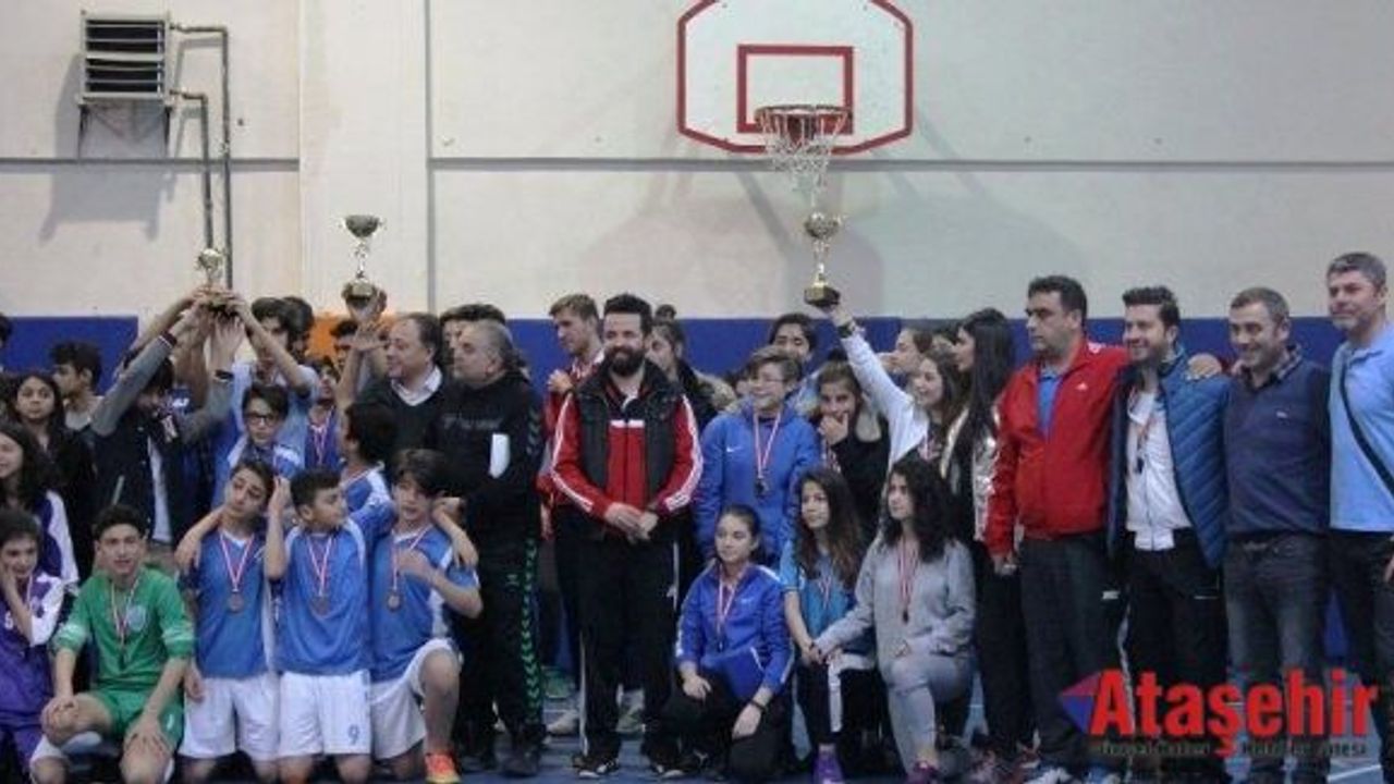 ATAŞEHİR OKULLAR ARASI FUTSAL TURNUVASI SONA ERDİ