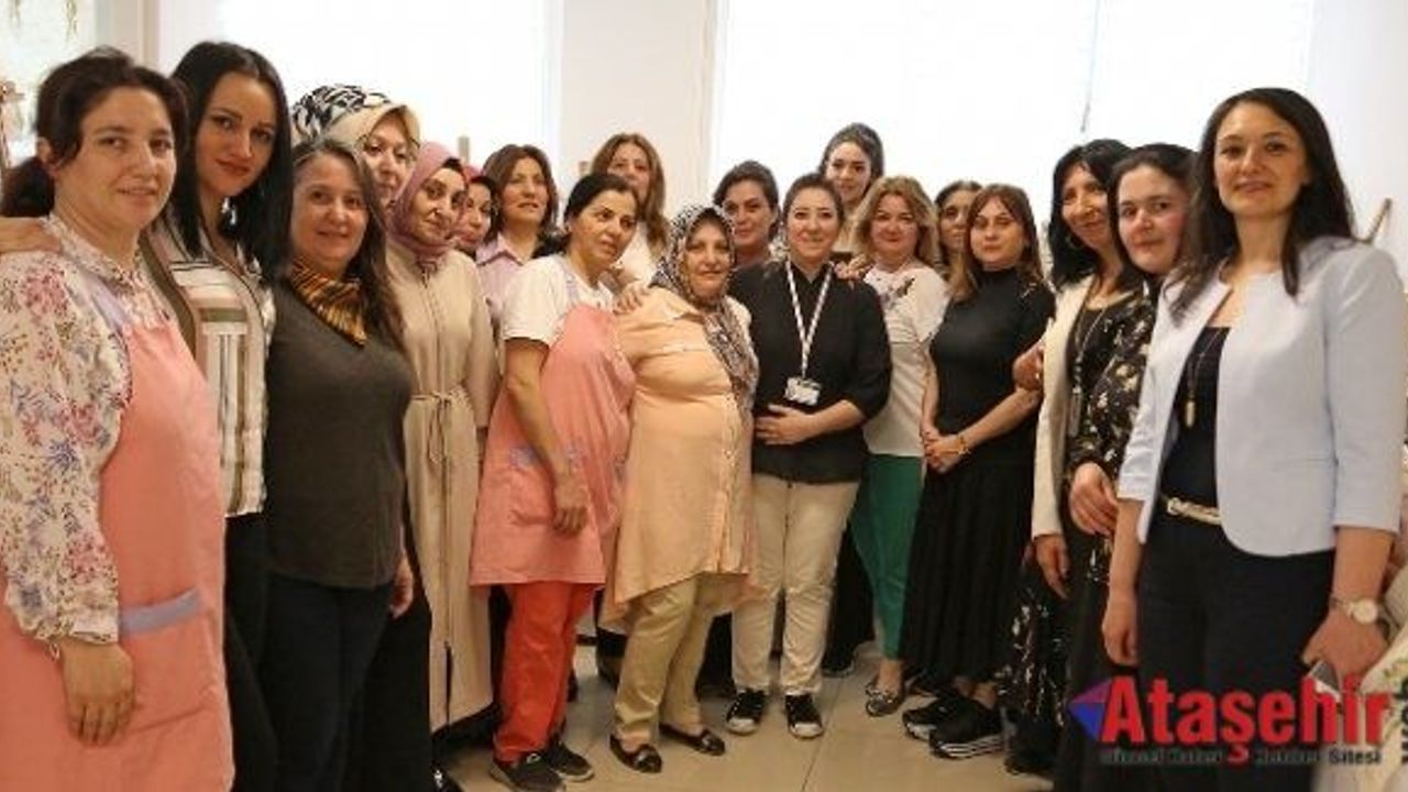 ATAEVİ KURSİYERLERİNİN EL EMEĞİ ÜRÜNLERİ SERGİLENDİ