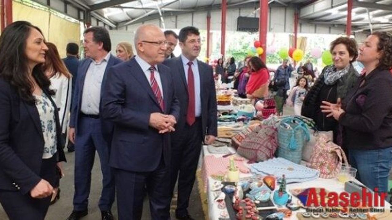 Ataşehir Kadın Emeği Pazarı’nda Kura Çekimi Yapıldı