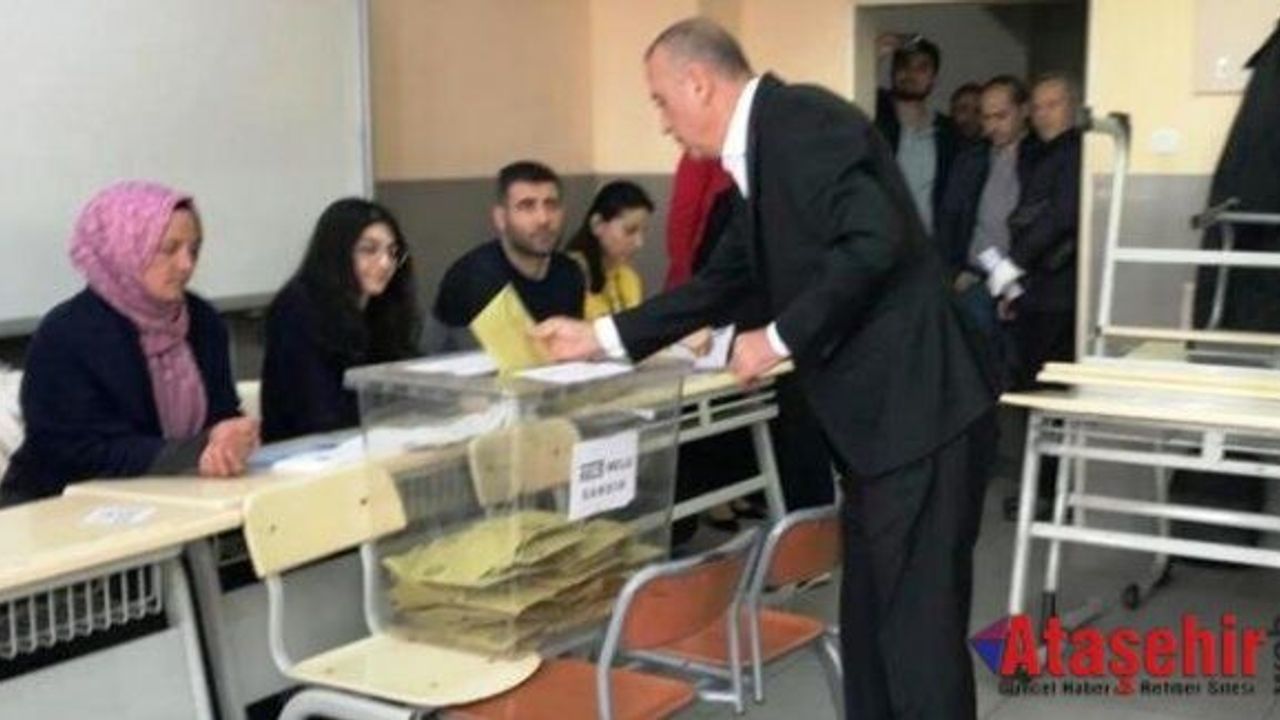 İlgezdi Ailesi Vatandaşlık Görevleri İçin Sandık Başındaydılar