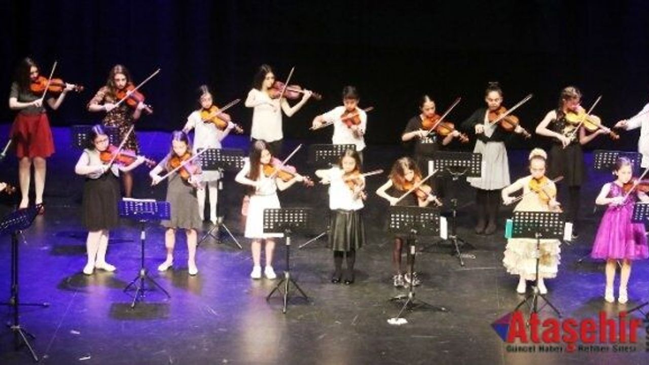 ATAŞEHİR'DE YIL SONU GÖSTERİLERİ DEVAM EDİYOR