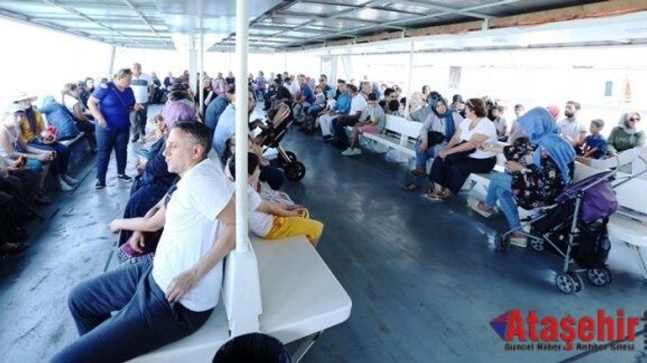 Ümraniyeliler, Başkan İsmet Yıldırım ile Boğaz Turunun Keyfini Çıkardı