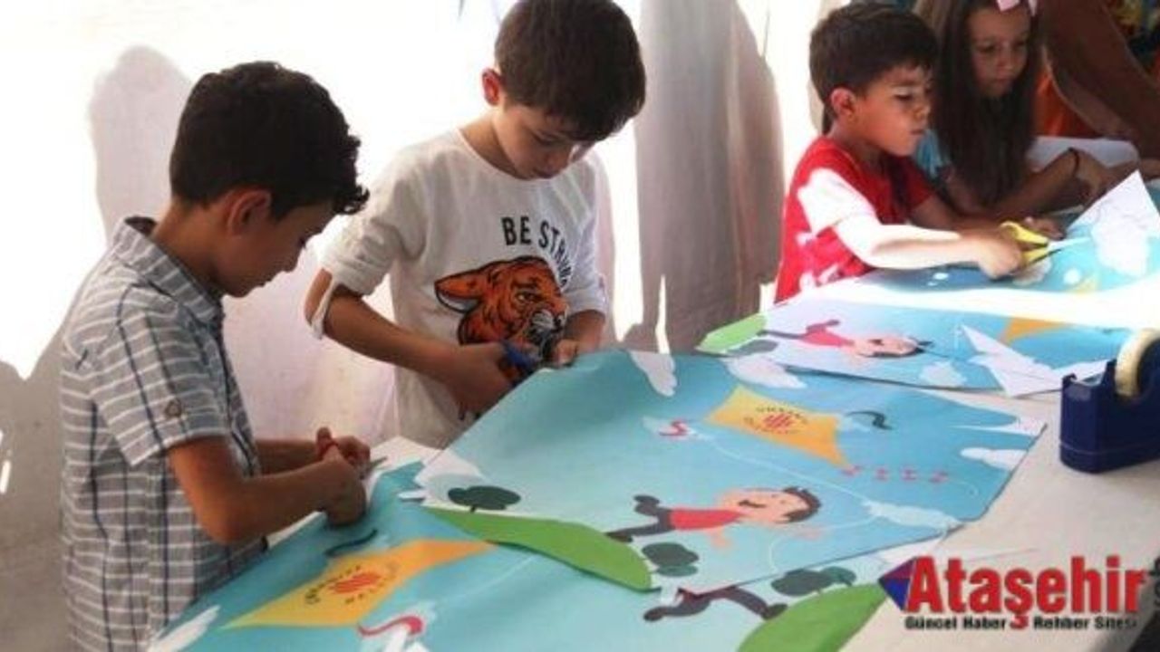 Ümraniye’deki Uçurtma Festivali’ne Binlerce Kişi Akın Etti