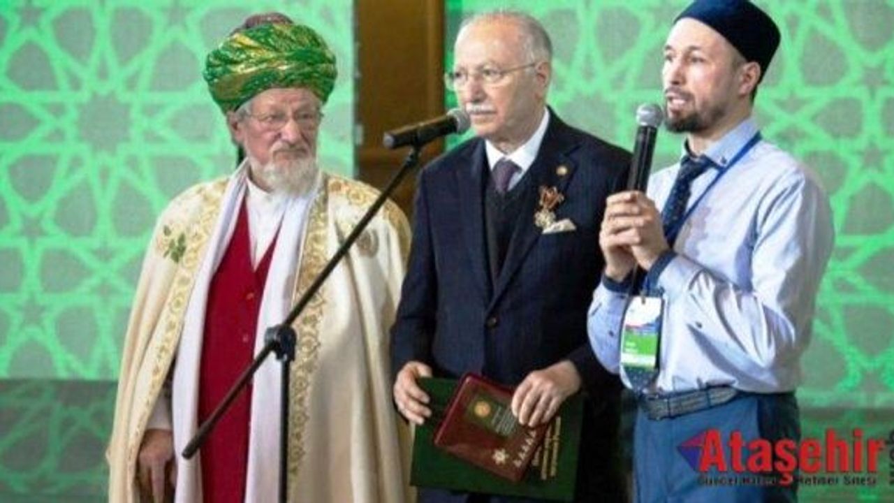 İhsanoğlu’na Rusya Müslümanlarından En Yüksek Nişan