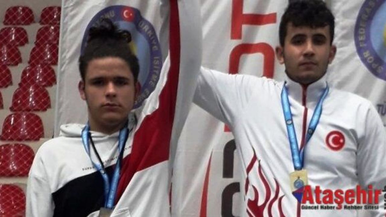 Türkiye Şampiyonluğu ve İkinciliği Çankırılı Güreşçilerin