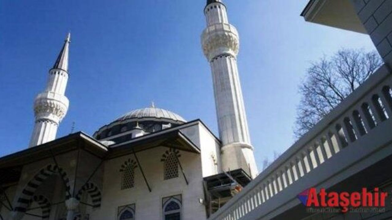 Almanya'da camiler daha iyi korunmalı