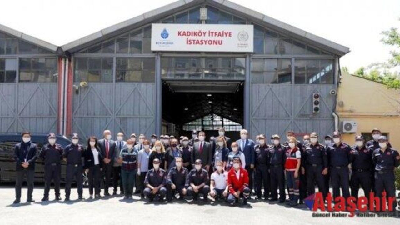 EKREM İMAMOĞLU KADIKÖY'DE ZİYARETLERDE BULUNDU