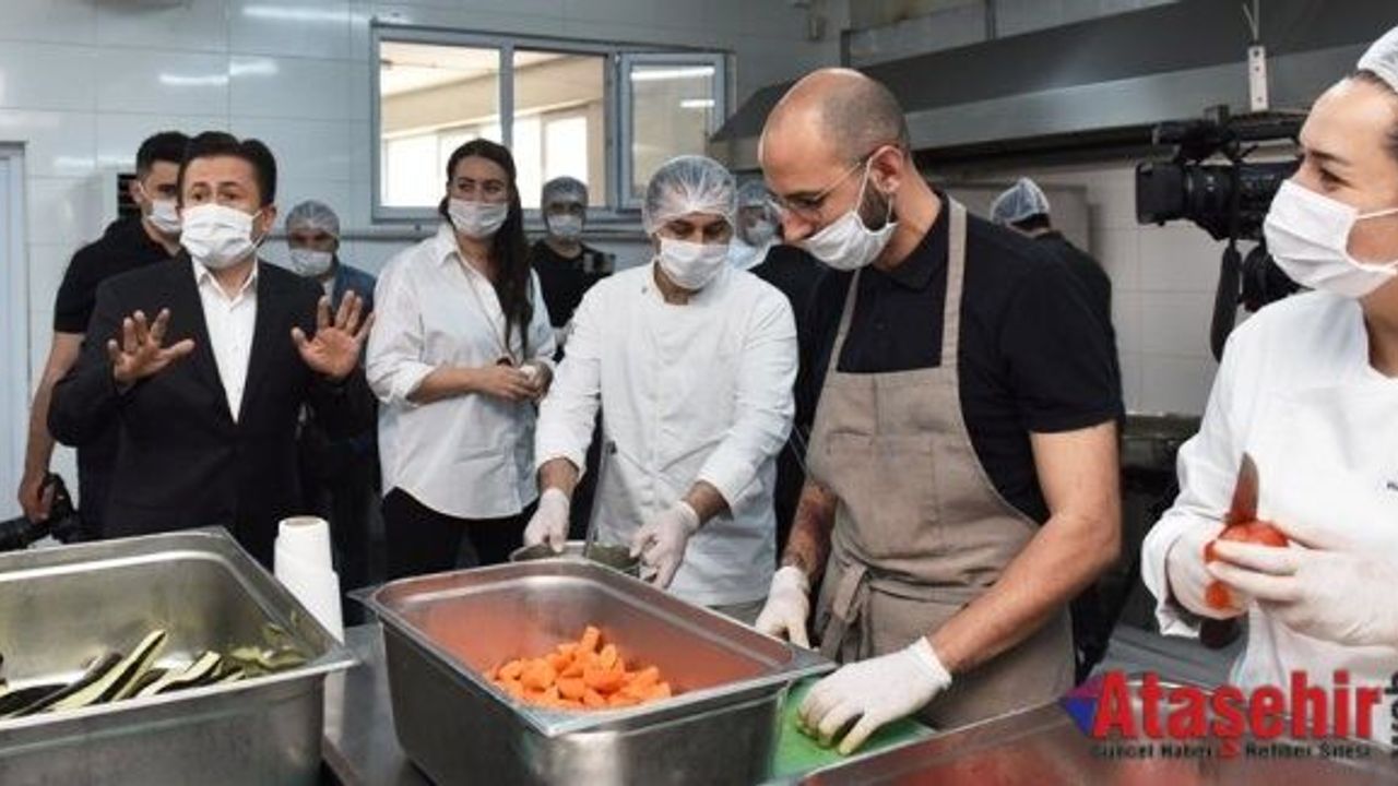 Ünlü şefler, Tuzla Belediyesi’nin mutfağına girdi
