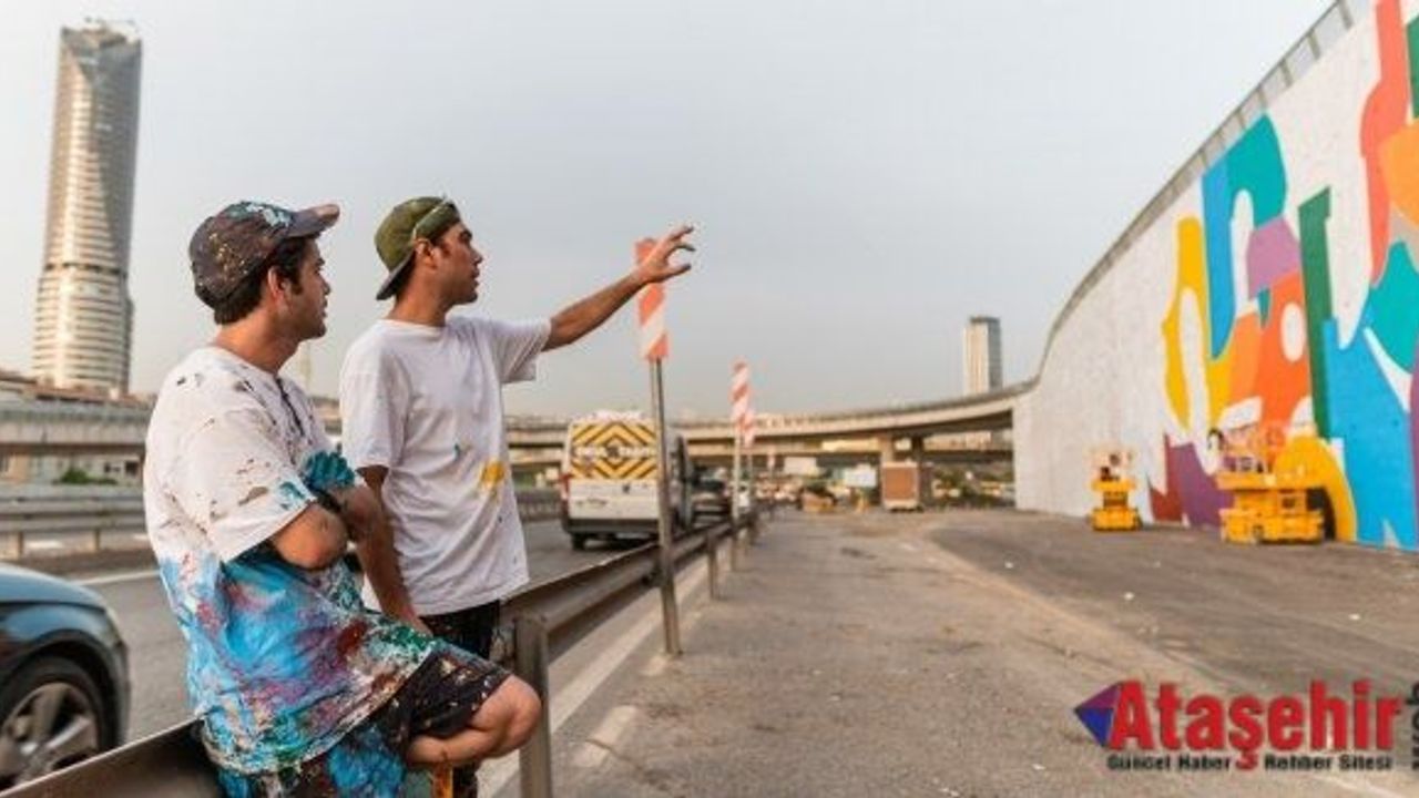 İSTANBUL’UN GRİ DUVARLARINA RENK GELİYOR