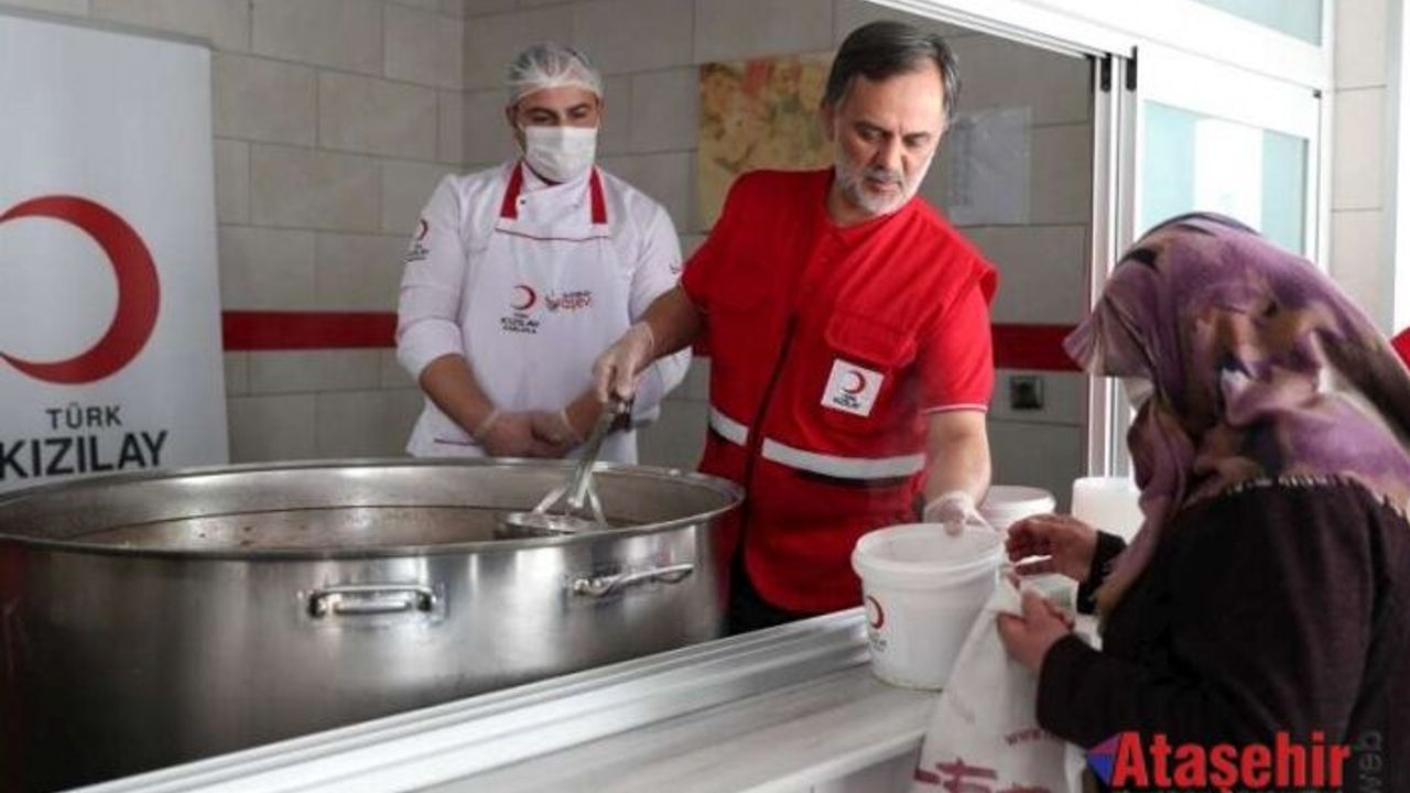 AŞEVLERİNDE KAZANLAR İFTAR VE SAHUR İÇİN KAYNIYOR