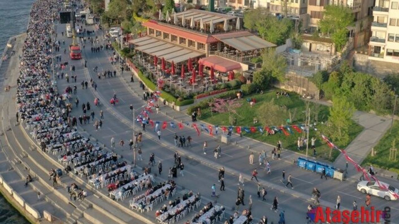 ÜSKÜDAR’DA 80 BİN KİŞİLİK DEV İFTAR