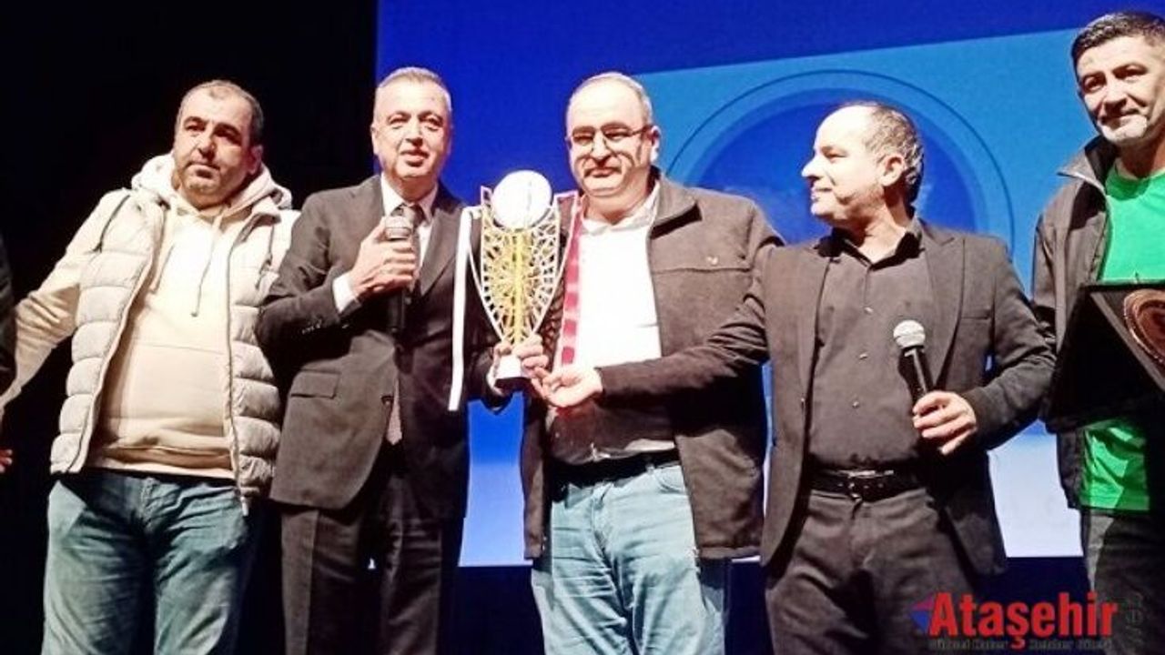 Anadolu Güvercin Yarışmasında dereceye girenler ödüllerini aldı