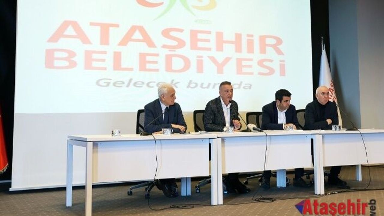 İMAR PLANI DEĞİŞİKLİKLERİNİN ARDINDAN BAŞKAN İLGEZDİ BİLGİLENDİRME TOPLANTISI DÜZENLEDİ
