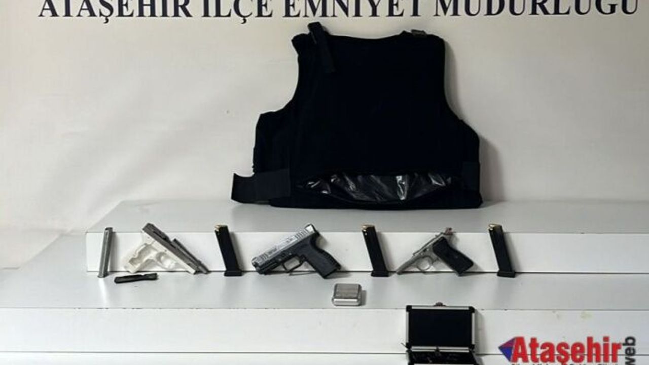 Ataşehir’de kaçak silah imalatı yapılan adreste top mermisi bulundu.