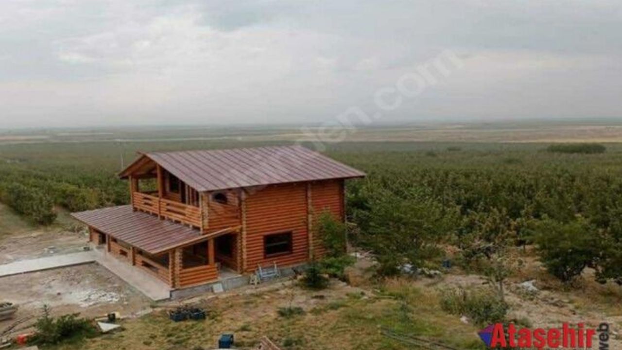 210 milyon liraya satılık bahçeli villa