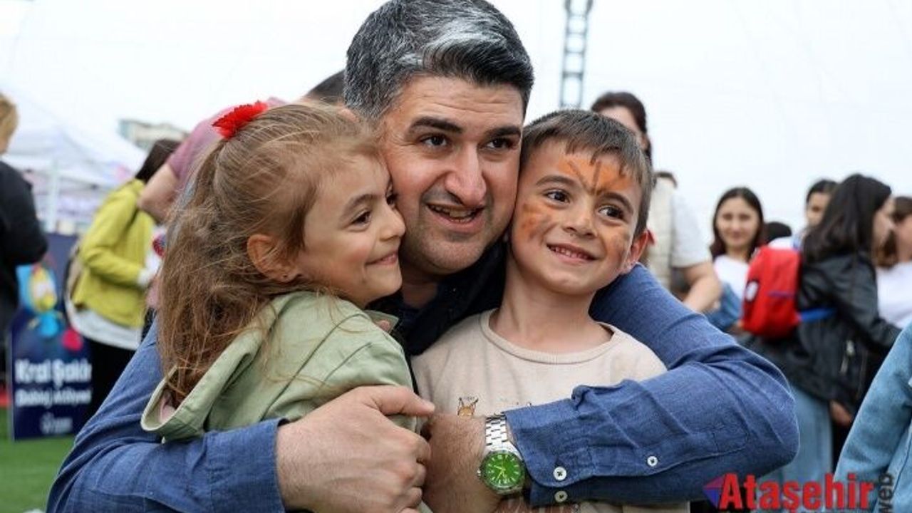 ÇOCUKLAR ATAŞEHİR’DE DOYASIYA EĞLENDİKLERİ BİR BAYRAM YAŞADILAR