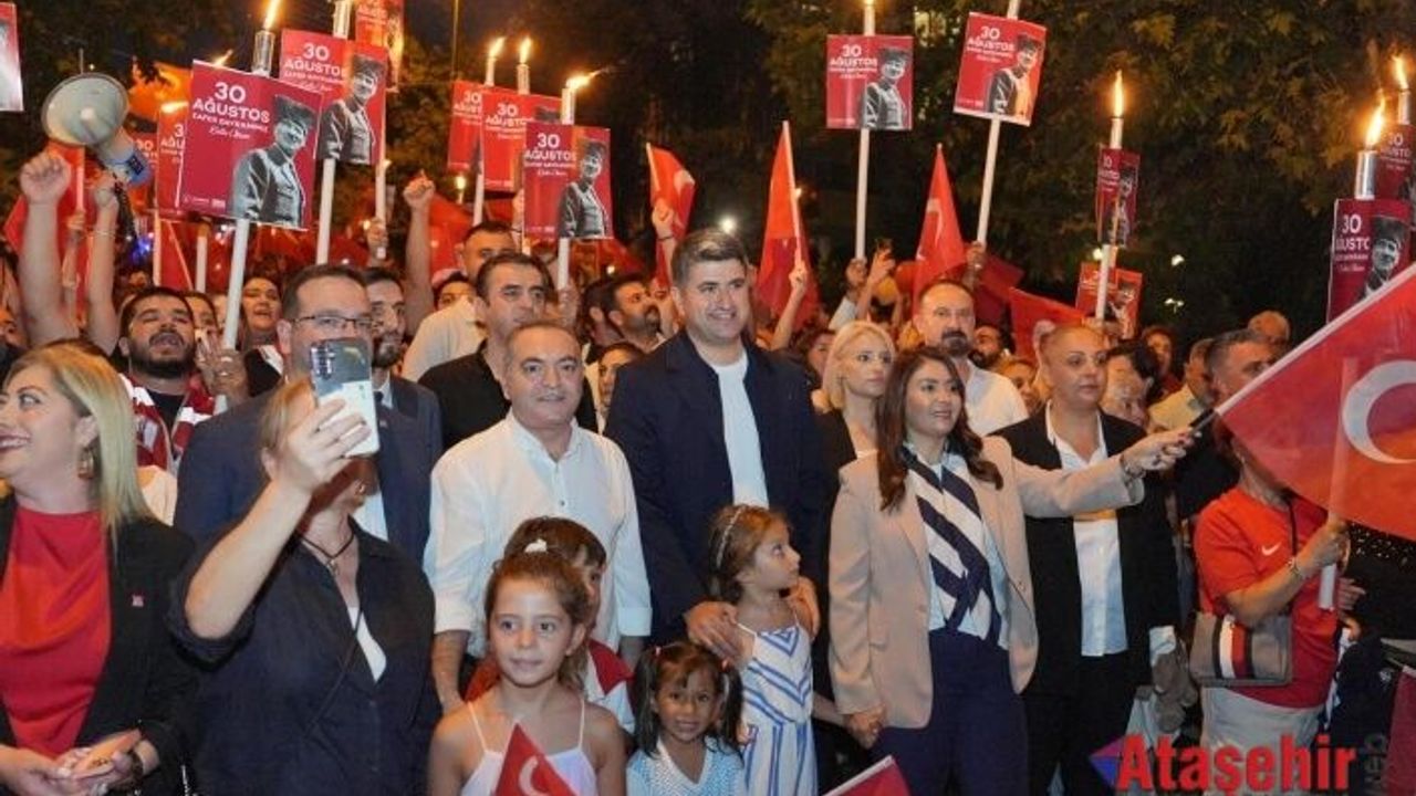 30 Ağustos Zafer Bayramı’nın 102. Yılı Ataşehir'de coşkuyla kutlandı