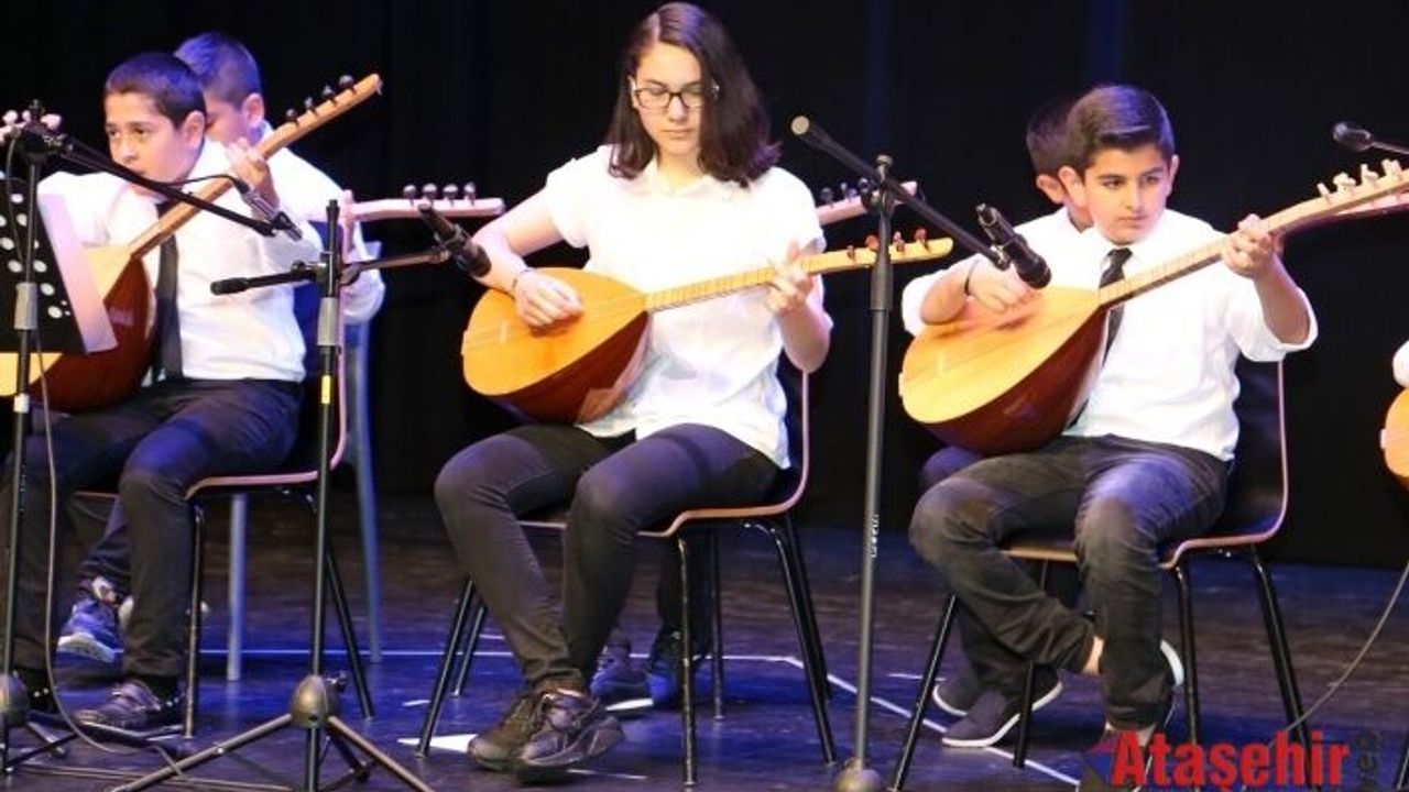 ATAŞEHİR BELEDİYESİ 15 FARKLI BRANŞTA ÜCRETSİZ KIŞ SANAT EĞİTİMLERİ SAĞLIYOR