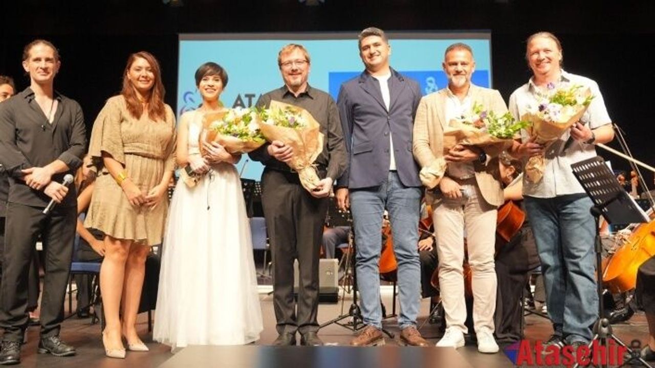 DÜNYA BARIŞ İÇİN İKİ ÜLKEDEN ATAŞEHİR’DE ORTAK KONSER