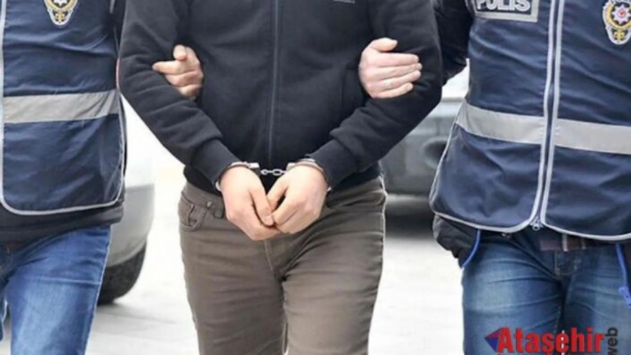 Ataşehir'de uyuşturucu ile silah ticareti yaptığı iddia edilen 5 şüpheli adliyede