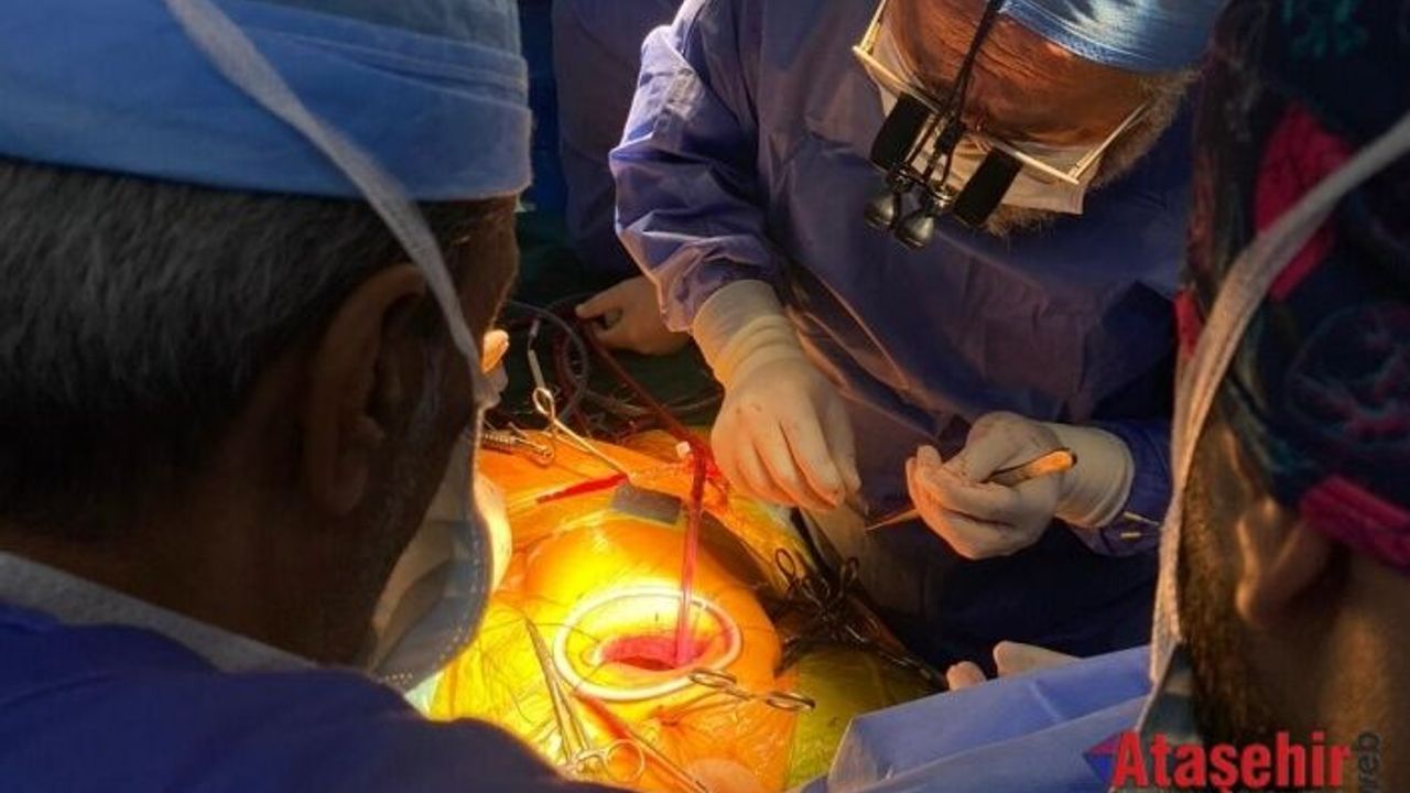 Türkiye’de Bir İlk: Robotik Aort Kapak Replasmanı Başarıyla Gerçekleştirildi