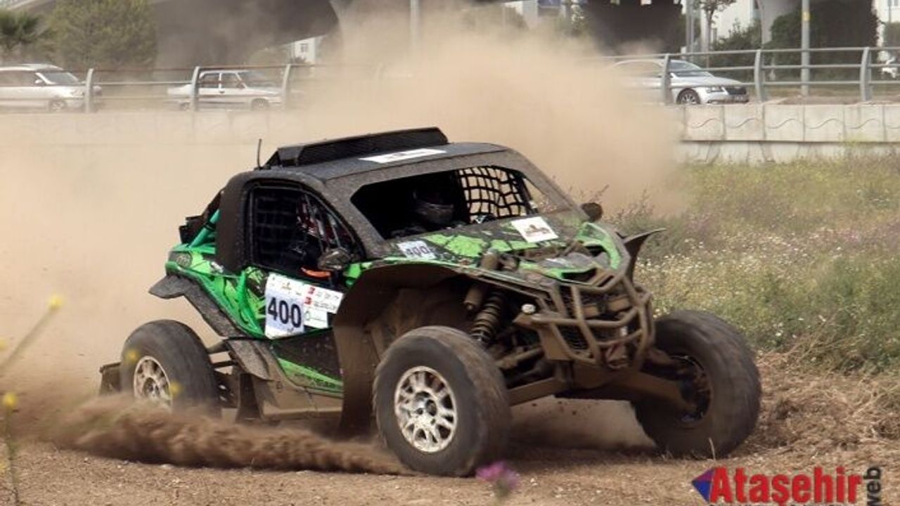 Çanakkale'de Baja Troia'da Rüzgarı Esti