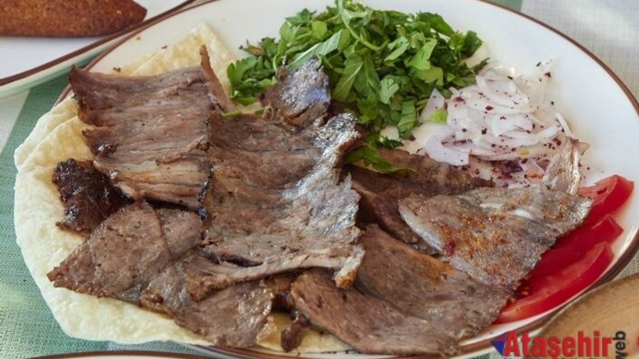 Antakya’nın 30 Yıllık Lezzet Noktası Güzelburç Antakya Fişekhane Pazar Yeri’nde