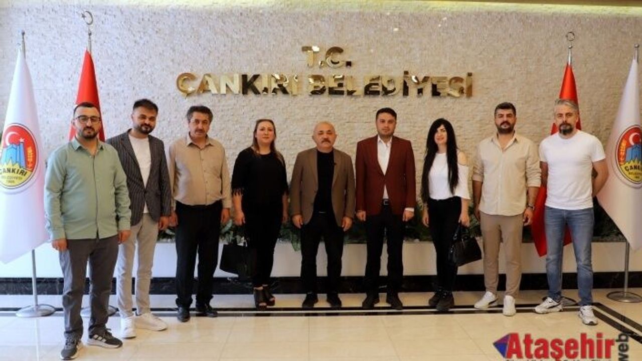 Başkan Esen: “Birlikte Başardık!” – Yerel Sanatçılardan Teşekkür Ziyareti